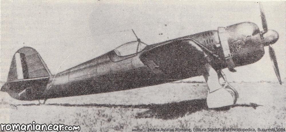 IAR 80 bombardier plane